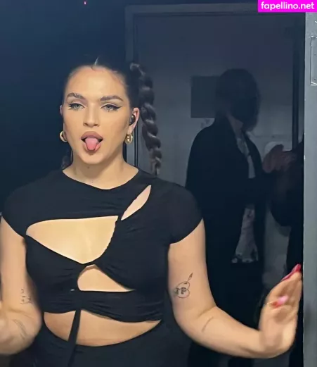 Mae Muller OnlyFans Thumbnail #GCvY6jMjJJ