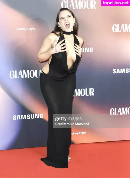 Mae Muller OnlyFans Thumbnail #LJsSOnkoOb