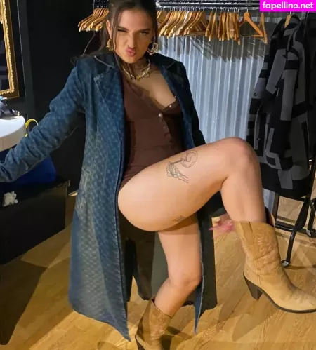 Mae Muller OnlyFans Thumbnail #N7AtI8DpAF