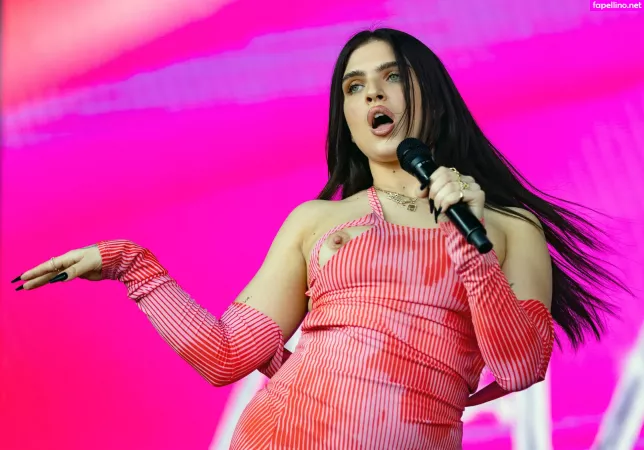 Mae Muller OnlyFans Thumbnail #XTcM2ERgKw