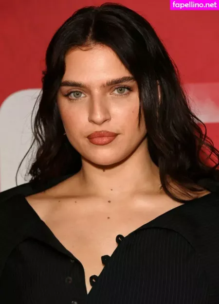 Mae Muller OnlyFans Thumbnail #iDoNYAN7h1