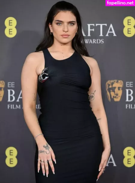 Mae Muller OnlyFans Thumbnail #xPAJafvH18