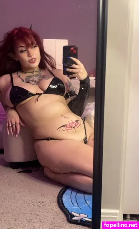 Mae Parfait Main Profile Photo