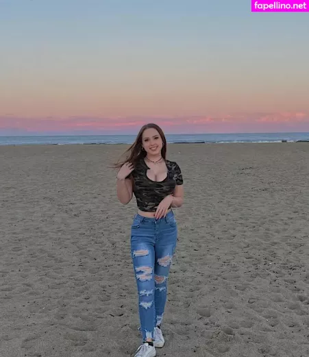 Maeganrayy OnlyFans Thumbnail #M1cMyUO0SY