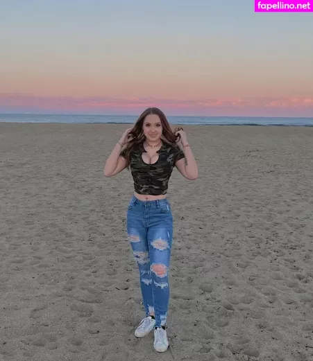 Maeganrayy OnlyFans Thumbnail #W44f0RqYIp