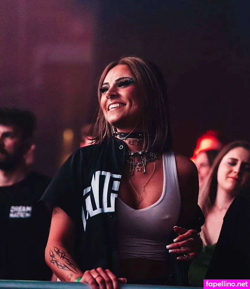 Bassbabe, callmebassbabe, maelie_vhd, mafiiabarbiie, melie_vhd Nude Leaked OnlyFans Photo #CMFiypXATr