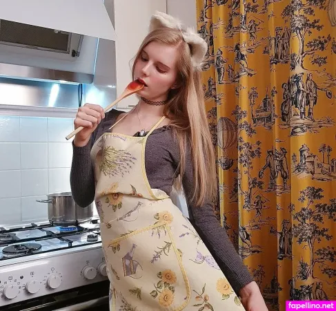 Maelumiu OnlyFans Thumbnail #1DtIASLfDw