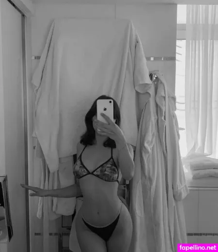 Maelys OnlyFans Thumbnail #j2RtoeRupn