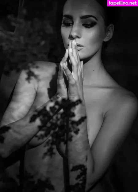 Magdalena Perlinska OnlyFans Thumbnail #xCEn1epErR