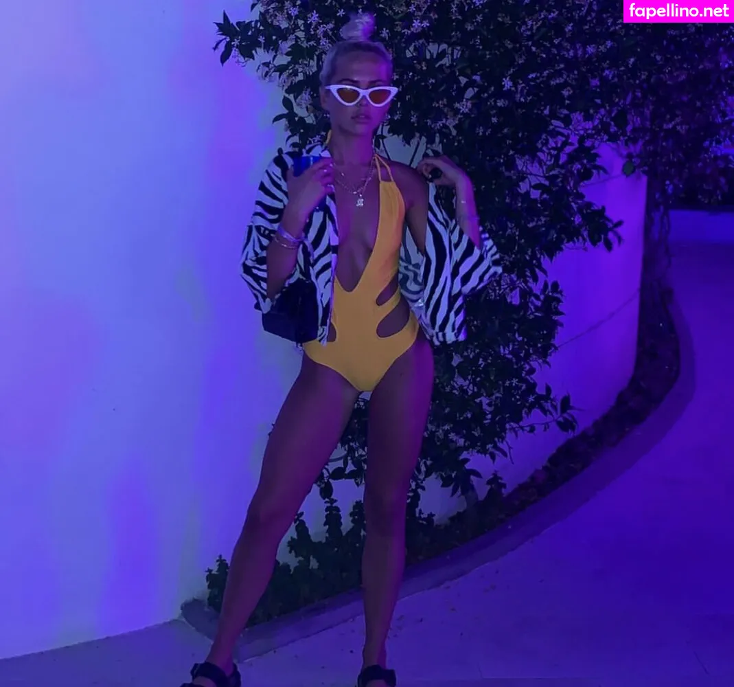 magee_elle Nude Leaked OnlyFans Photo #DhXR2527Lw