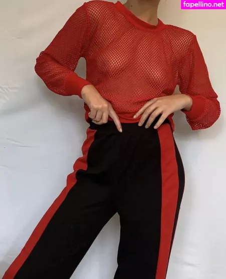 Magee Elle OnlyFans Thumbnail #G5pW7li32u