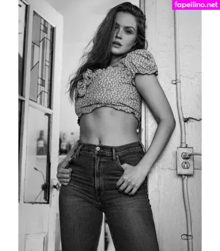 Maggie Geha OnlyFans Thumbnail #7eO6yN2uaV
