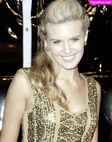 Maggie Grace OnlyFans Thumbnail #UWcQddOh24