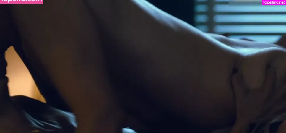 Maggie Gyllenhaal OnlyFans Thumbnail #G074xhAAsP