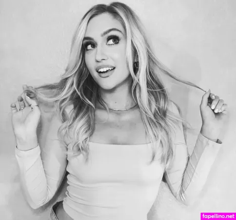 Maggie Sajak OnlyFans Thumbnail #TBxR0KNj8Y