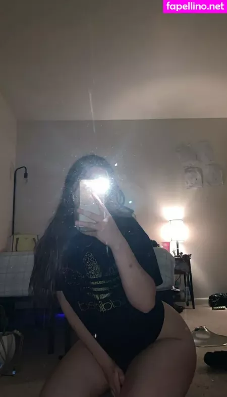 Maggierayelle OnlyFans Thumbnail #P6fBwoaDxf
