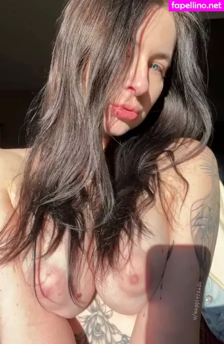 Maggiereads OnlyFans Thumbnail #SXMYu4nWoh