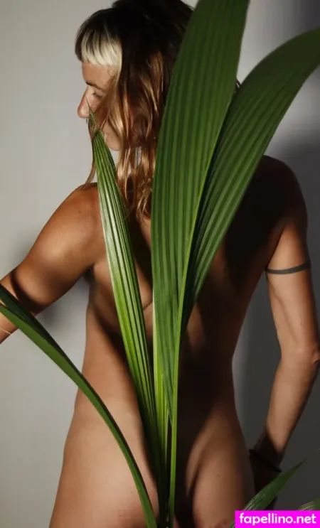 Magiarosavideos OnlyFans Thumbnail #YRvrSPS5Si