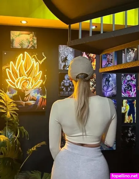 Magictinkerbella OnlyFans Thumbnail #xhFJUR4C6u