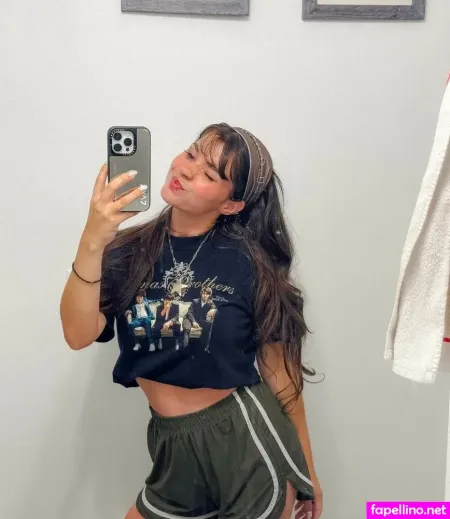 Magicwithmeg OnlyFans Thumbnail #SL0DXNbLaN