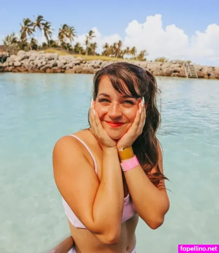 Magicwithmeg OnlyFans Thumbnail #wgBSFPvYo6