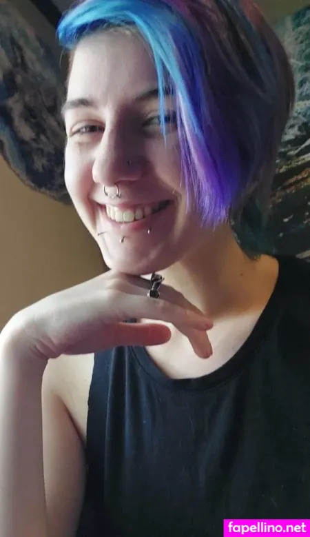 Magpiecrisisfree OnlyFans Thumbnail #QdGTEyGt06