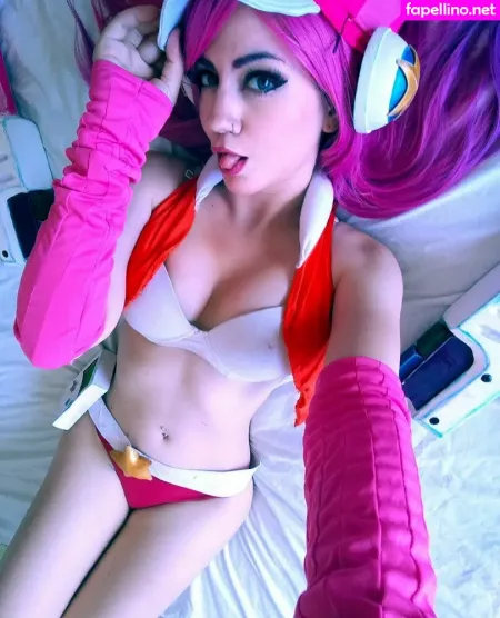 Magui Sunshine OnlyFans Thumbnail #GGS2MyxAxR