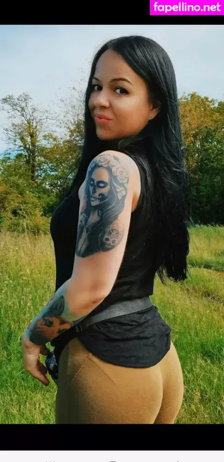 Magyar Milfek OnlyFans Thumbnail #4b4EGuYlHf