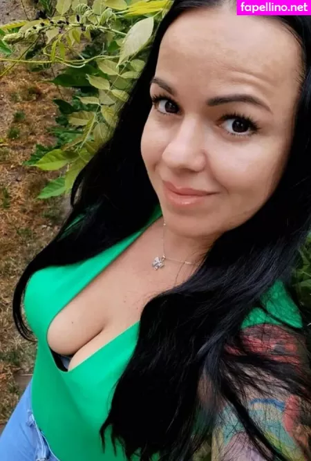 Magyar Milfek OnlyFans Thumbnail #yYOBKyjRNw