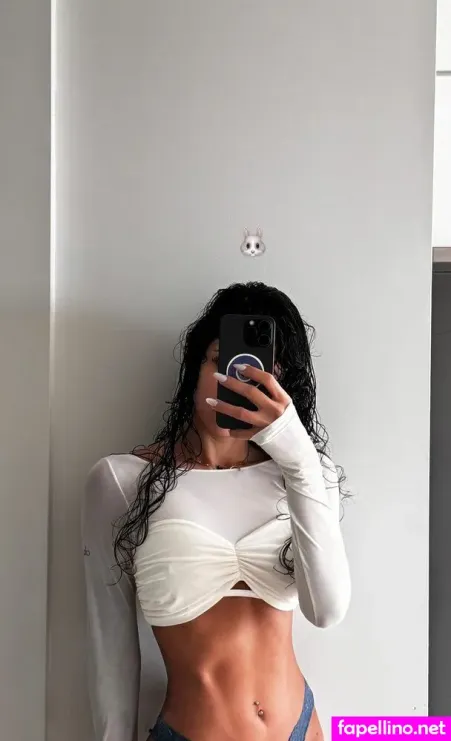 Mahsa Mhsnni OnlyFans Thumbnail #L3MxaBezao
