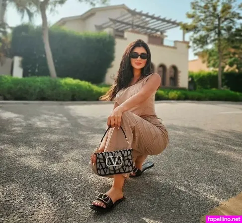 Mai Omar OnlyFans Thumbnail #gVMcWl0xyU