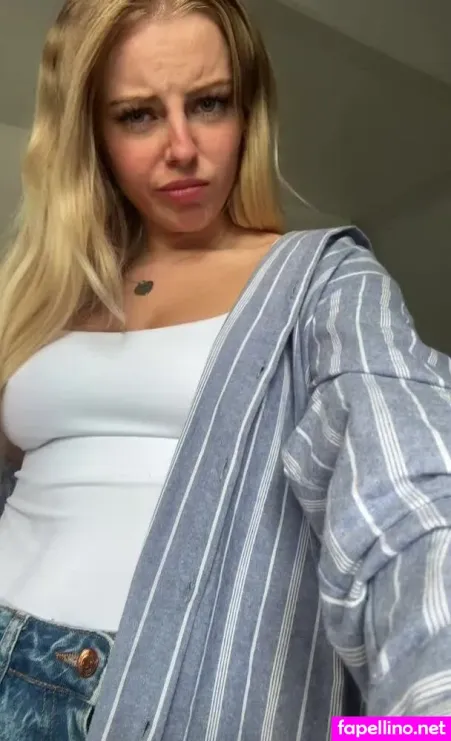 Mai Summers OnlyFans Thumbnail #717kCLaMq1