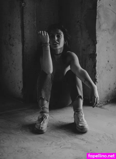 Maia Elimelech OnlyFans Thumbnail #TR8SwIwtbf