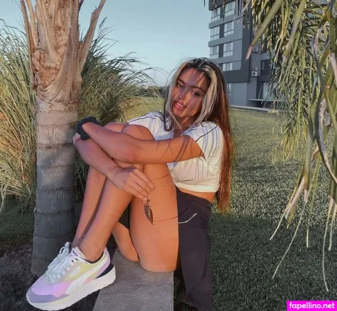 Maia Reficco OnlyFans Thumbnail #g4EEGn7zDh