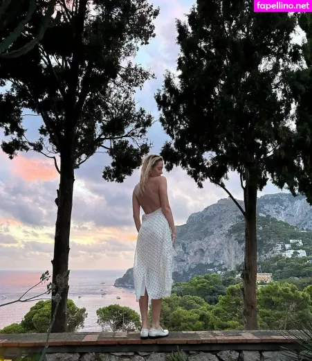 Maika Monroe OnlyFans Thumbnail #3CiIWoTqYH