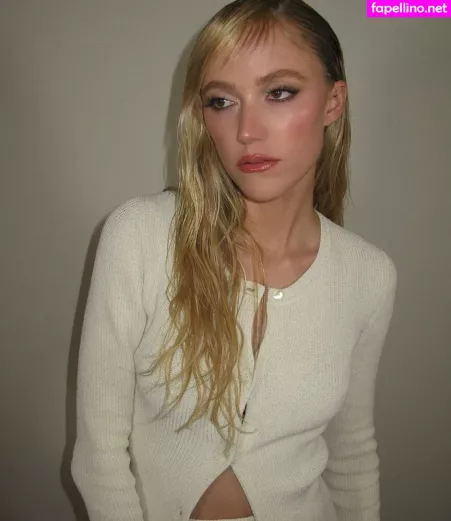 Maika Monroe OnlyFans Thumbnail #6lIz0iJWPa