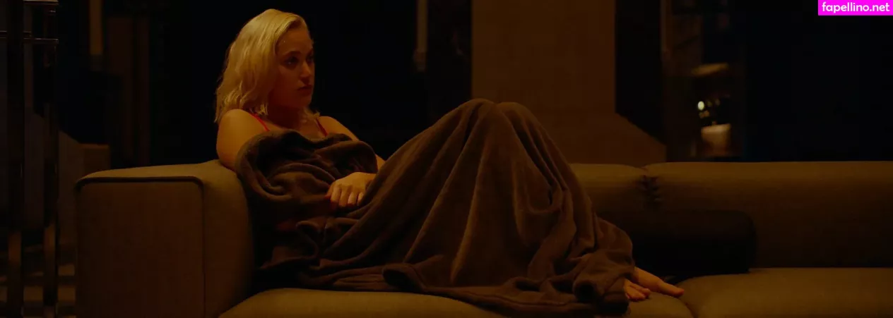 Maika Monroe OnlyFans Thumbnail #7Qh97veQHT