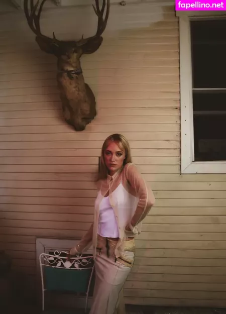 Maika Monroe OnlyFans Thumbnail #8V0X22GcqM