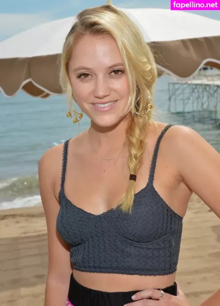 Maika Monroe OnlyFans Thumbnail #UPABHYiryu