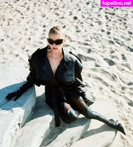 Maika Monroe OnlyFans Thumbnail #UW7xb6qi28