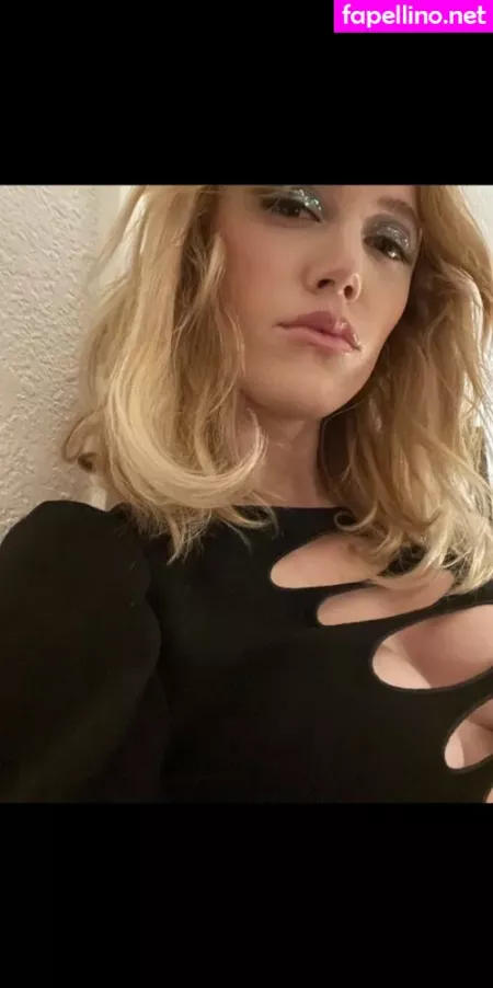 Maika Monroe OnlyFans Thumbnail #V7pt6Eo1Mk