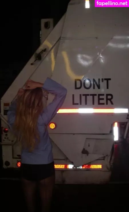 Maika Monroe OnlyFans Thumbnail #bRSQuJM5fm