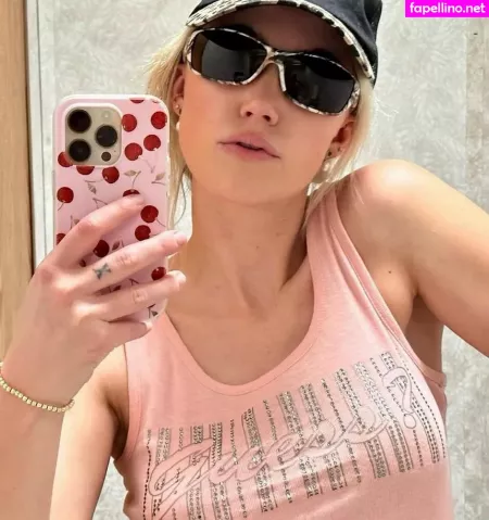 Maika Monroe OnlyFans Thumbnail #hymoptFqpl