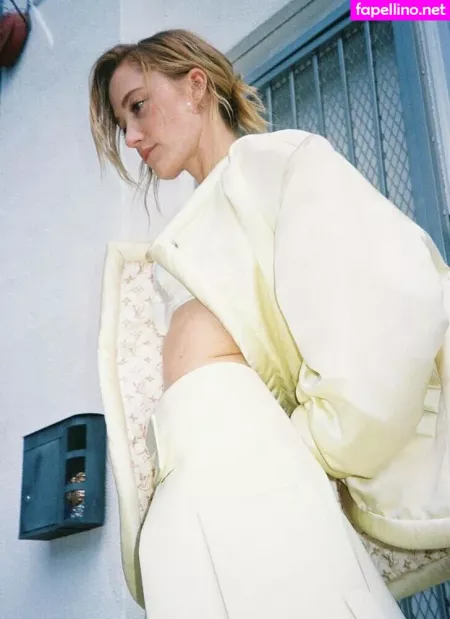 Maika Monroe OnlyFans Thumbnail #kr8f5vK83M