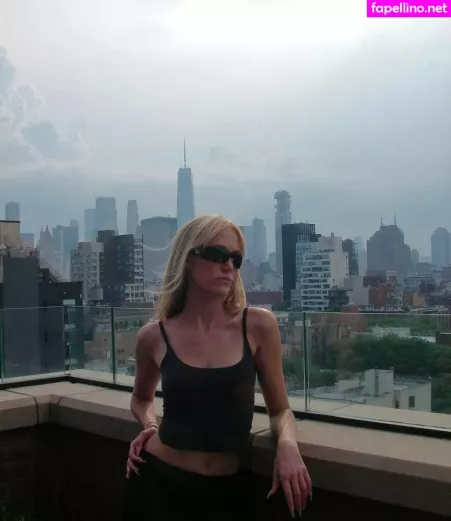 Maika Monroe OnlyFans Thumbnail #wmiQ5e5yaA