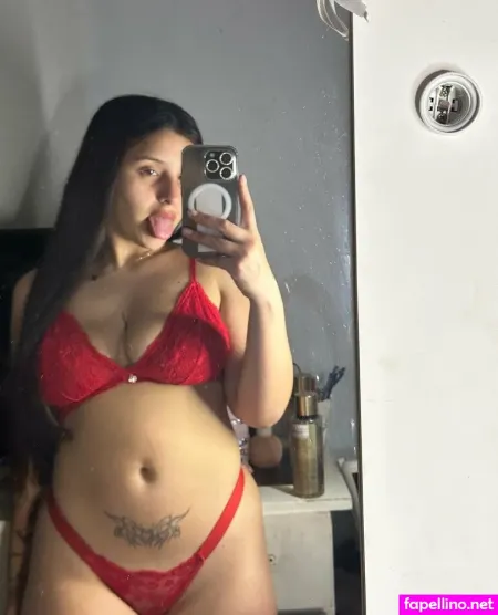 Mailenc0pia OnlyFans Thumbnail #S6gghe9iXu