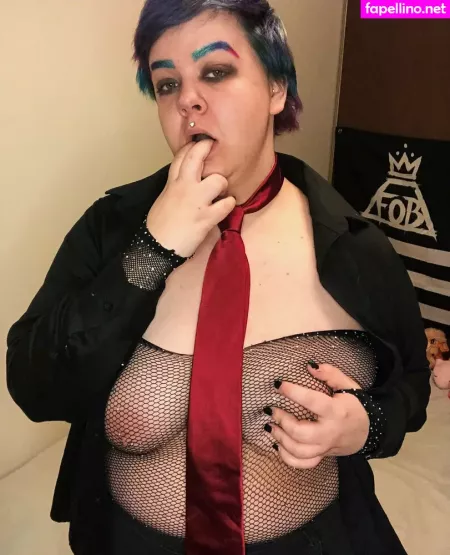 Mainsqueez3free OnlyFans Thumbnail #1QUFfHa8Vn
