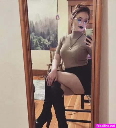 Maisie Lynn Main Profile Photo