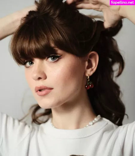 Maisie Peters OnlyFans Thumbnail #xYSufd13Sb