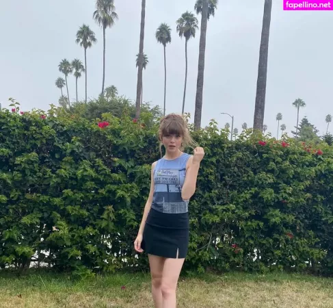 Maisie Peters OnlyFans Thumbnail #yQyxlDZXJY